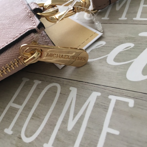 Last one❗️Michael Kors  Wallet wristlet - Picture 4 of 6